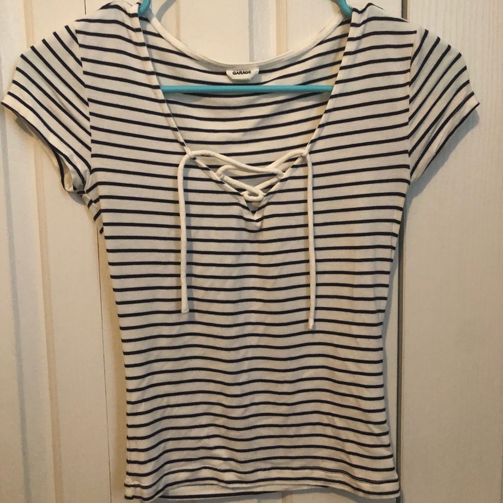 Garage stripped crop top